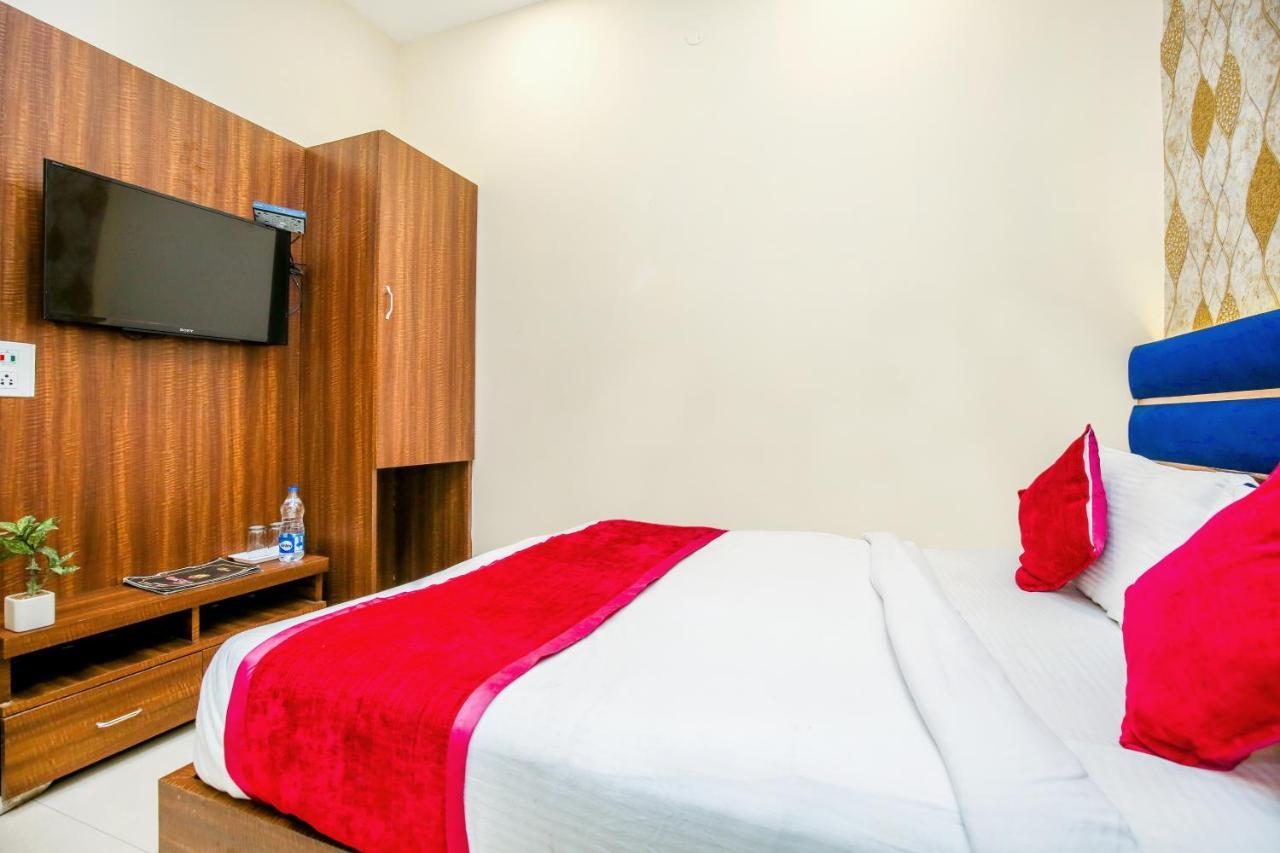 Hotel Karan Residency - 5 Min Walk From Golden Temple アムリトサル エクステリア 写真