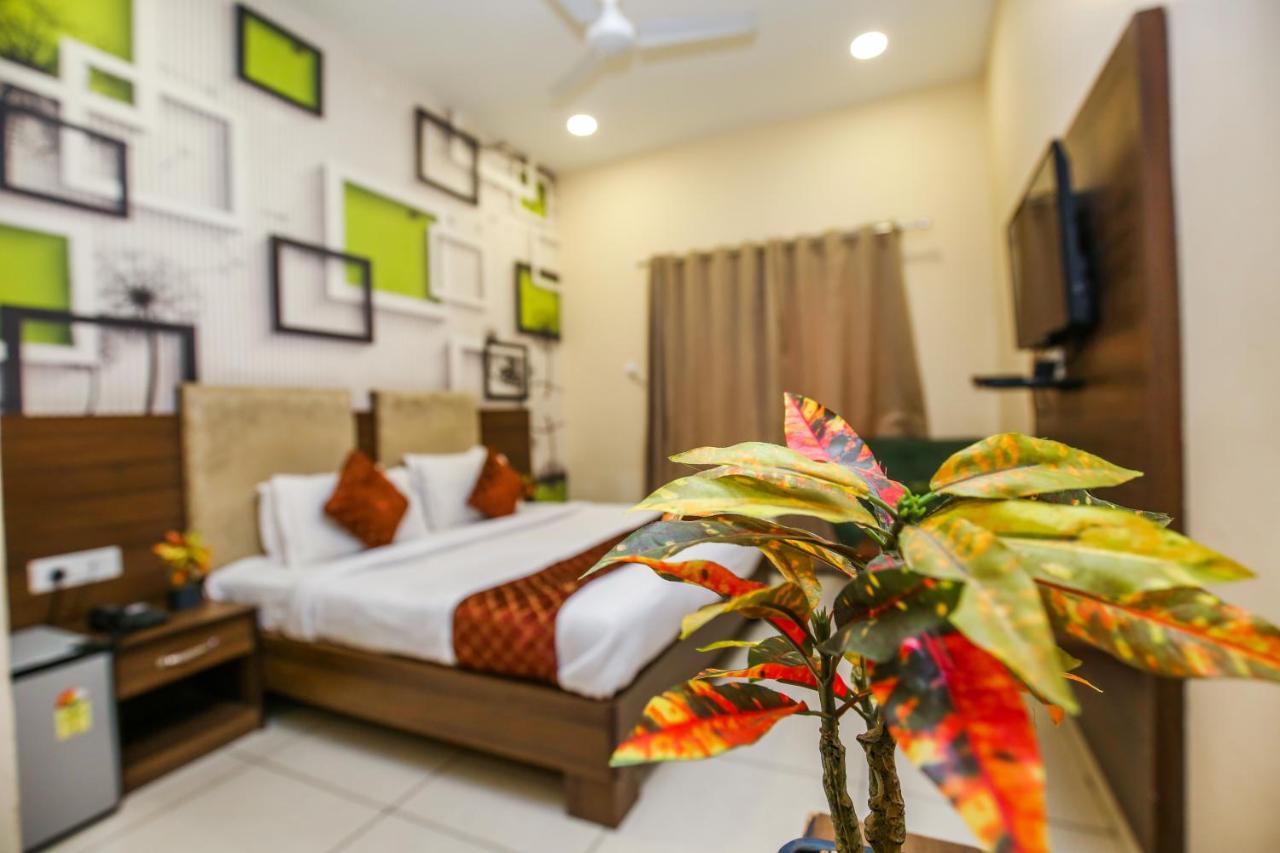 Hotel Karan Residency - 5 Min Walk From Golden Temple アムリトサル エクステリア 写真