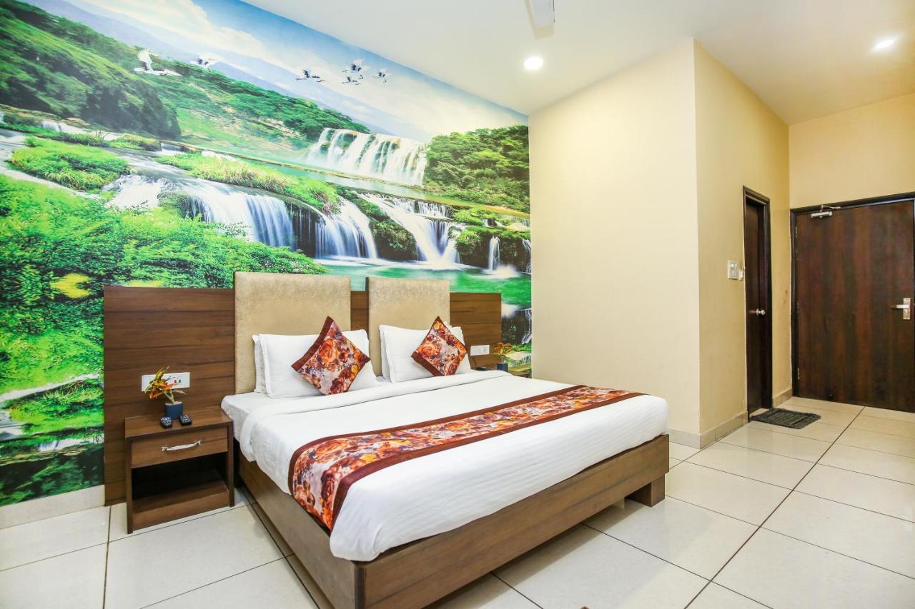 Hotel Karan Residency - 5 Min Walk From Golden Temple アムリトサル エクステリア 写真