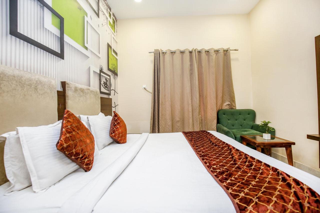 Hotel Karan Residency - 5 Min Walk From Golden Temple アムリトサル エクステリア 写真