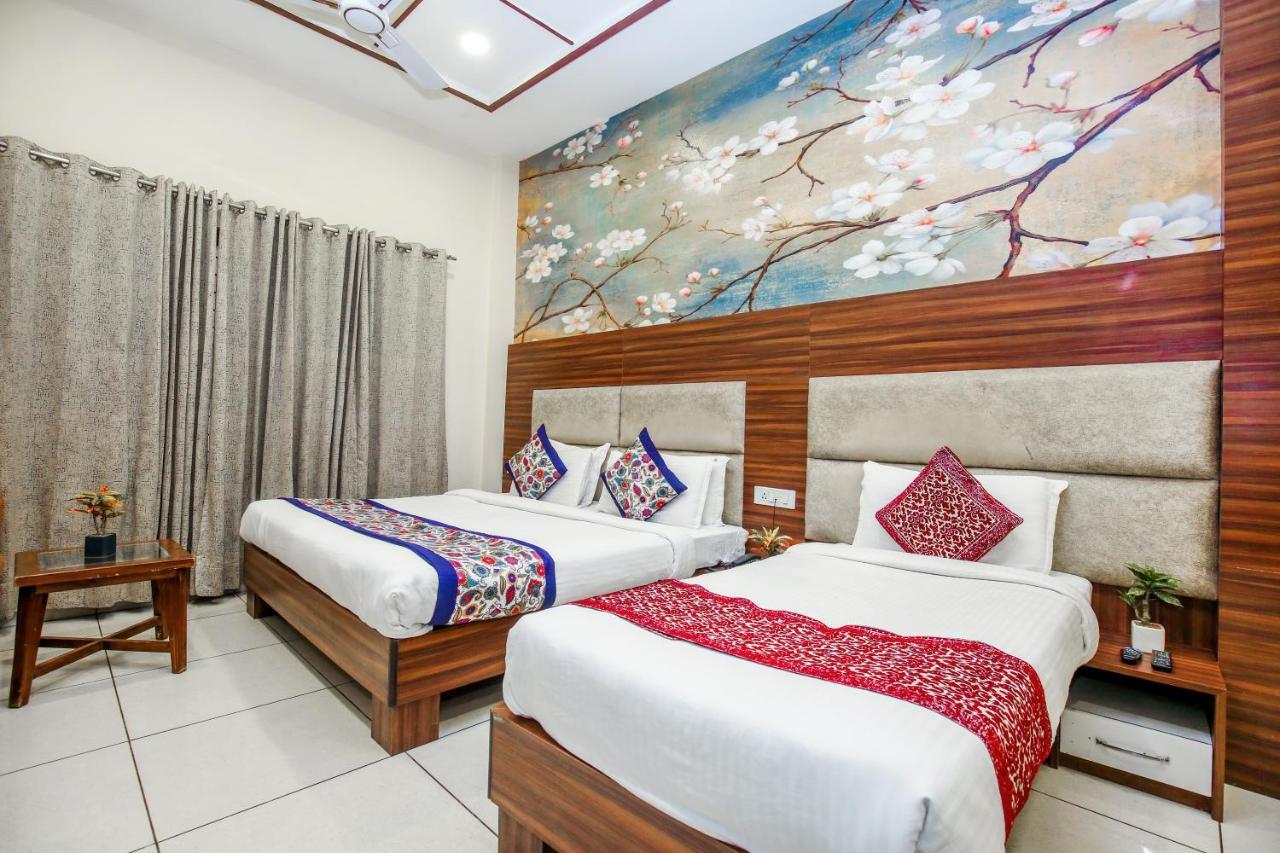Hotel Karan Residency - 5 Min Walk From Golden Temple アムリトサル エクステリア 写真