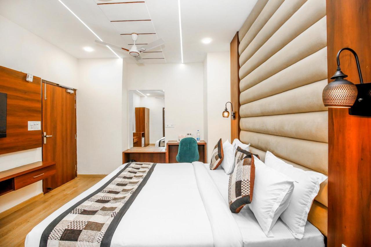 Hotel Karan Residency - 5 Min Walk From Golden Temple アムリトサル エクステリア 写真